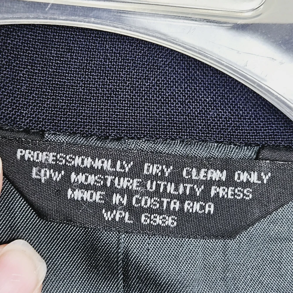 TravelSmith Men's Navy Blue Wool Blend Blazer Size 42L - Picture 5 of 16